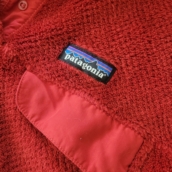 Women's Patagonia quarter zip fleece. - Picture 2 of 3